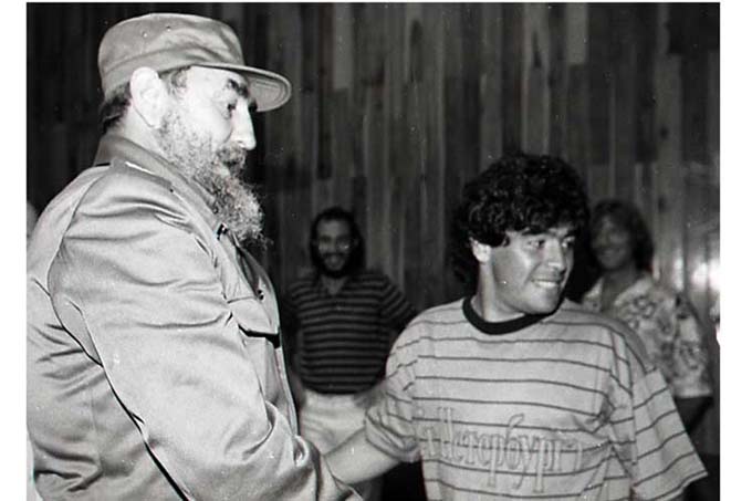 Una amistad entrañable: Fidel Castro y Diego Armando Maradona (+Fotos) Una amistad entrañable: Fidel Castro y Diego Armando Maradona (+Fotos)