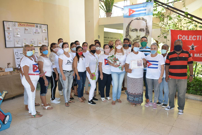 Entregan condición Colectivo martiano al Palacio de pioneros Raquel González Pérez Entregan condición Colectivo martiano al Palacio de pioneros Raquel González Pérez