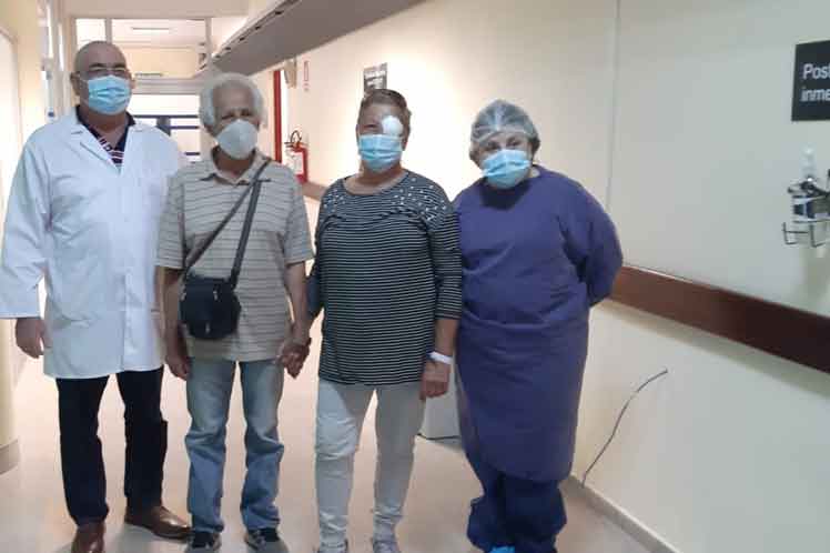 Con colaboración cubana llega a 100 mil cirugías oculares hospital uruguayo Con colaboración cubana llega a 100 mil cirugías oculares hospital uruguayo