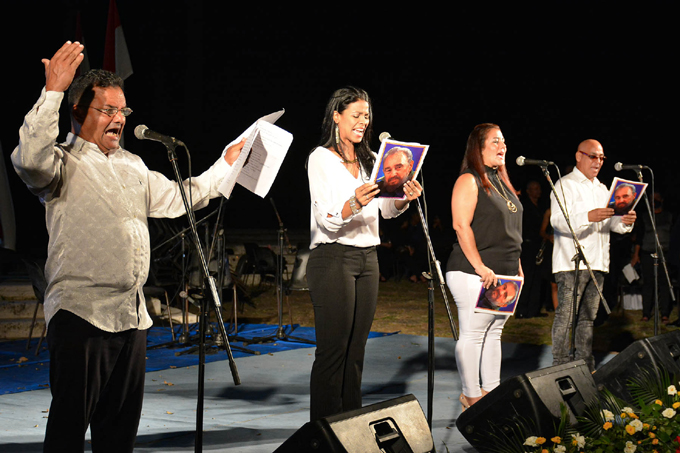 Artistas granmenses rinden homenaje a Fidel Artistas granmenses rinden homenaje a Fidel