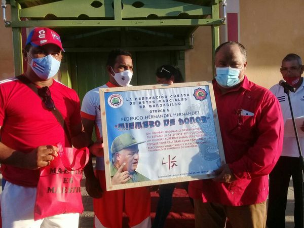 Declaran a dirigente político miembro de honor de la Federación cubana de Artes Marciales Declaran a dirigente político miembro de honor de la Federación cubana de Artes Marciales