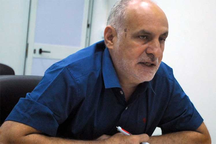 Periodistas de Cuba priorizan construcción de nuevo modelo de prensa Periodistas de Cuba priorizan construcción de nuevo modelo de prensa