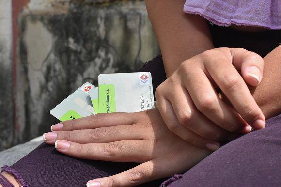 Banco Central de Cuba alerta sobre transferencias entre tarjetas en MLC (+Video) Banco Central de Cuba alerta sobre transferencias entre tarjetas en MLC (+Video)