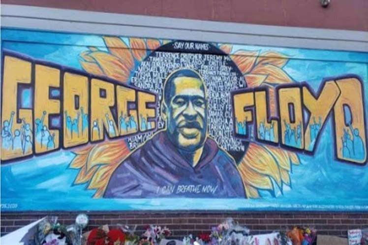 Reconsideran cargos en juicio por asesinato de Floyd en EE.UU. Reconsideran cargos en juicio por asesinato de Floyd en EE.UU.