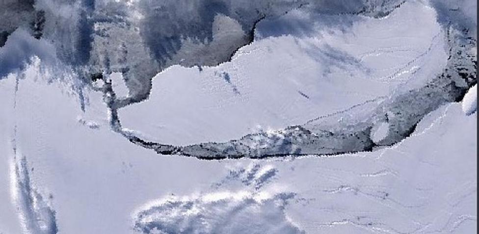 Desprendido de la Antártida el mayor iceberg del mundo Desprendido de la Antártida el mayor iceberg del mundo
