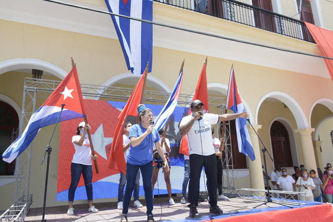Bayameses ratifican su compromiso con la Revolución cubana (+ Fotos y Video) Bayameses ratifican su compromiso con la Revolución cubana (+ Fotos y Video)