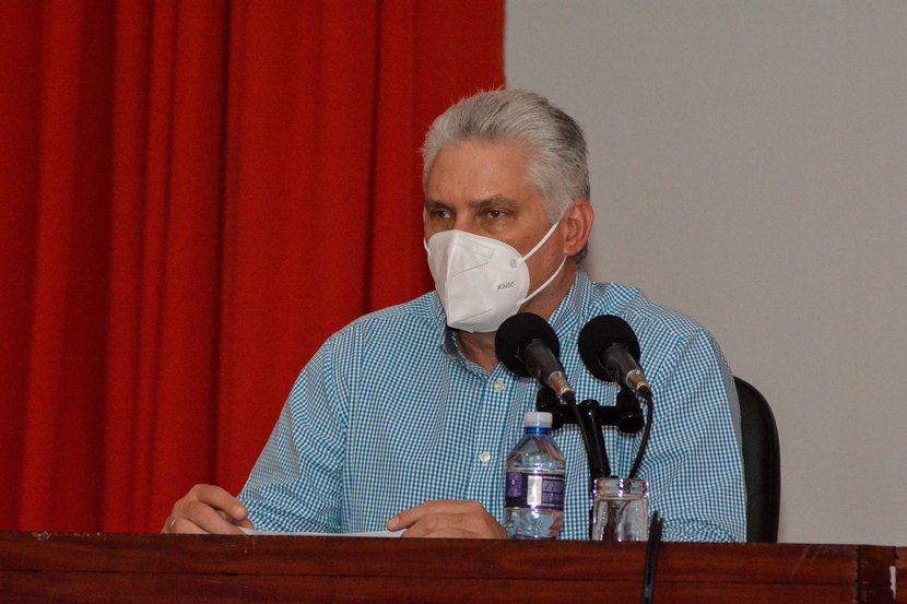 Díaz-Canel: Estamos luchando por la vida de todos Díaz-Canel: Estamos luchando por la vida de todos