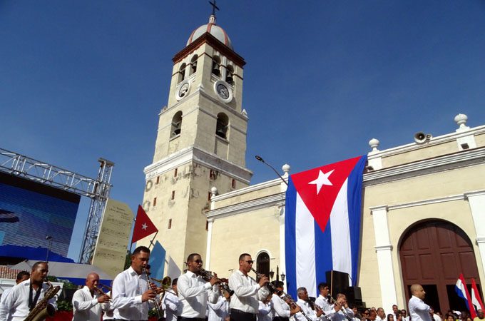 Más de cuatro décadas defendiendo la cultura cubana Más de cuatro décadas defendiendo la cultura cubana
