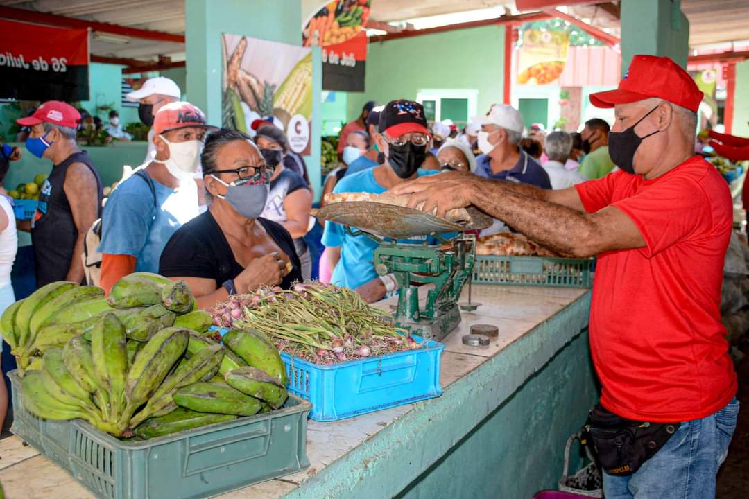 Vocación de servicio de calidad en mercado Jesús Menéndez en Bayamo Vocación de servicio de calidad en mercado Jesús Menéndez en Bayamo