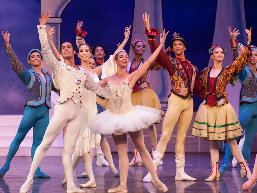 Celebra Ballet Nacional de Cuba su aniversario 73 Celebra Ballet Nacional de Cuba su aniversario 73