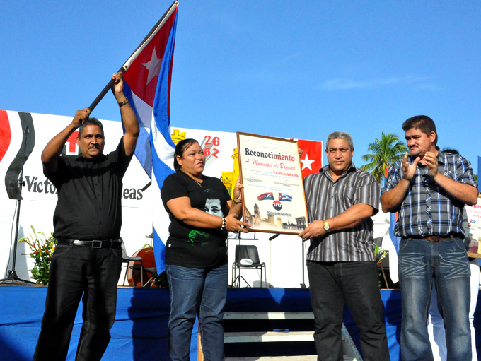Celebra Bayamo aniversario 62 del Día de la Rebeldía Nacional