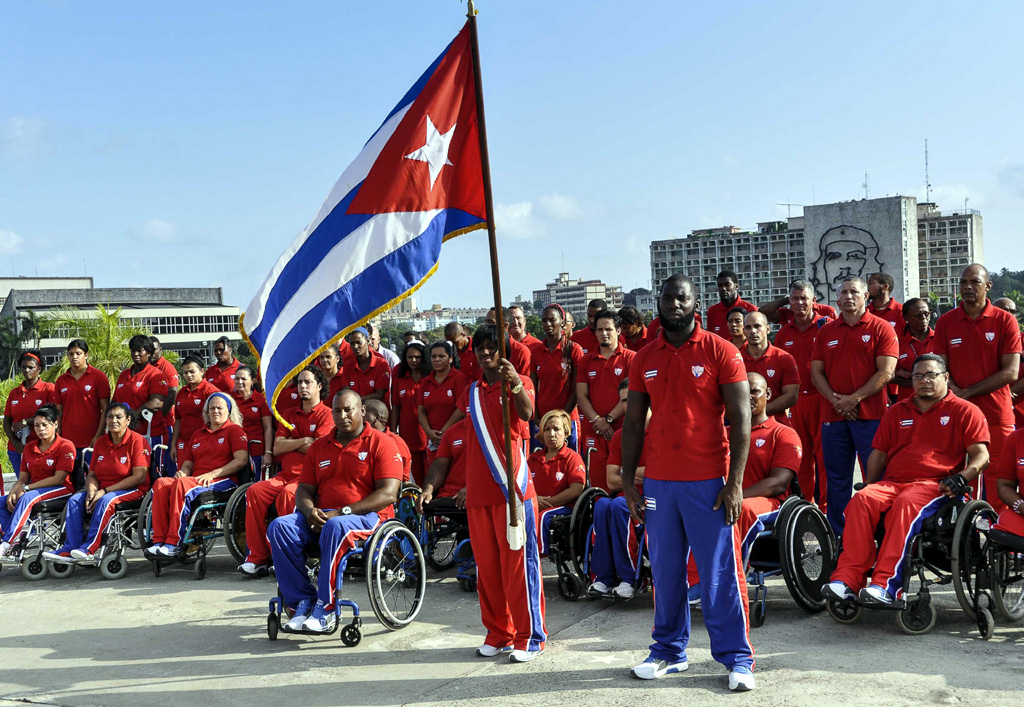 Abanderada delegación cubana a Parapanamericanos Toronto 2015