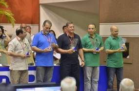 Llaman los Cinco Héroes cubanos a mantener la unidad eterna Llaman los Cinco Héroes cubanos a mantener la unidad eterna