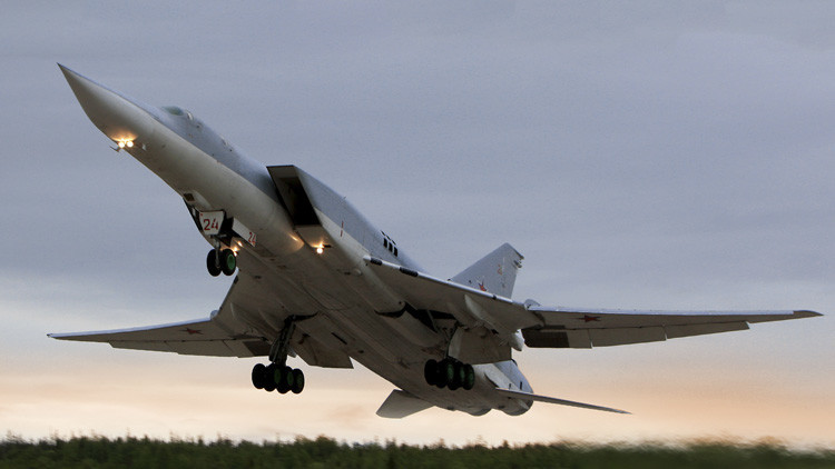 Tu-22M3 carga contra el Estado Islámico Tu-22M3 carga contra el Estado Islámico