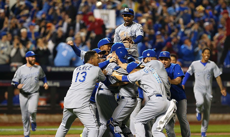Reales de Kansas City logran título en Serie Mundial de béisbol Reales de Kansas City logran título en Serie Mundial de béisbol