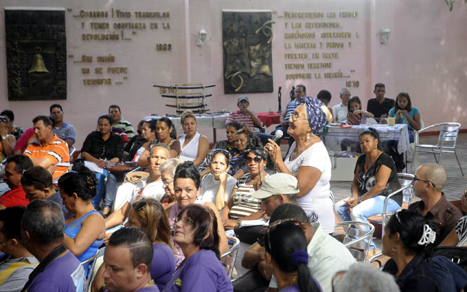 Desarrollan taller sobre proyectos comunitarios en Granma Desarrollan taller sobre proyectos comunitarios en Granma
