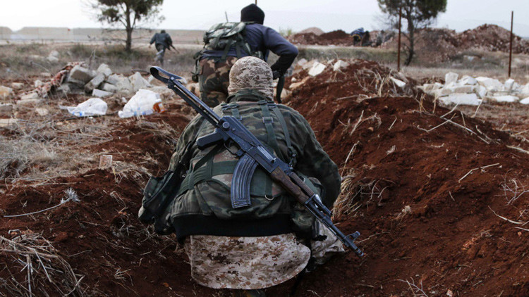 Extremistas en Siria reciben refuerzos desde Turquía