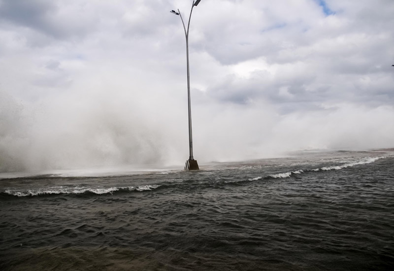 Inundaciones costeras afectan a la capital cubana (+ fotos)