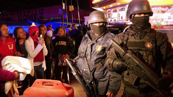 Cerca de 60 muertos tras un incendio causado por un motín en México