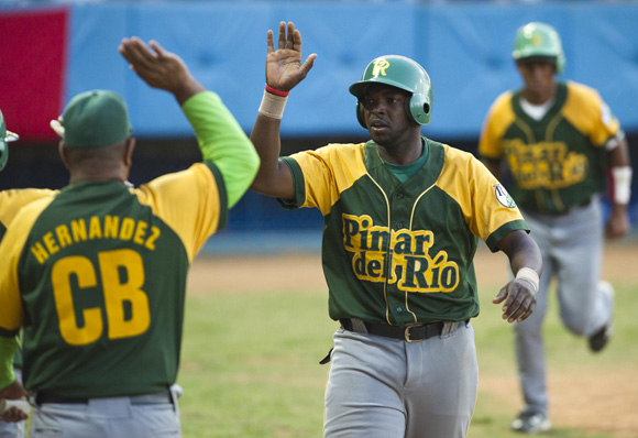 Pinar del Río lidera en solitario el campeonato cubano de béisbol Pinar del Río lidera en solitario el campeonato cubano de béisbol