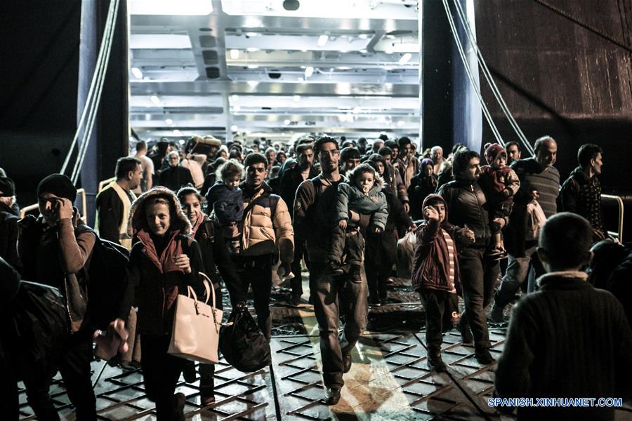 Grecia activa Plan B para hacer frente a crisis de refugiados Grecia activa Plan B para hacer frente a crisis de refugiados