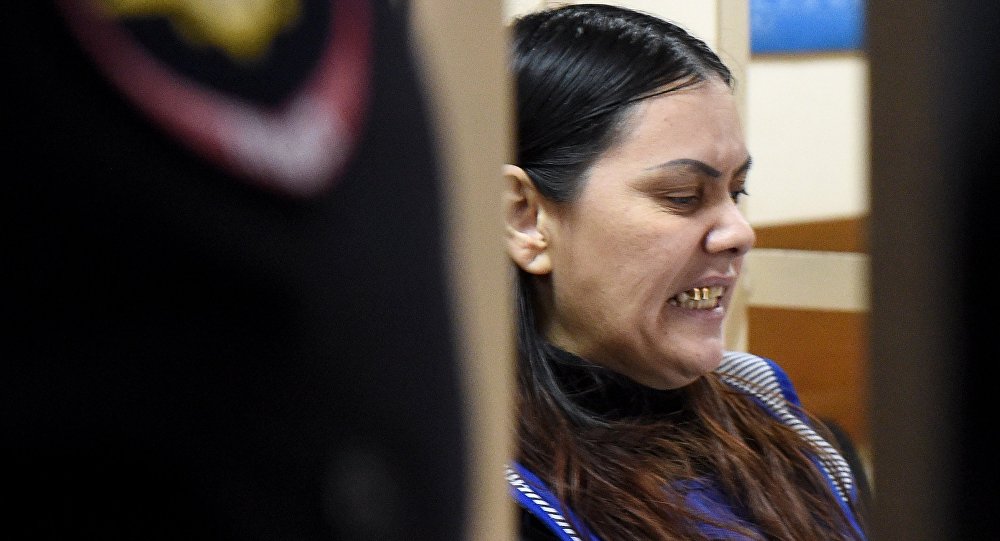 La niñera acusada de asesinato sufre de esquizofrenia