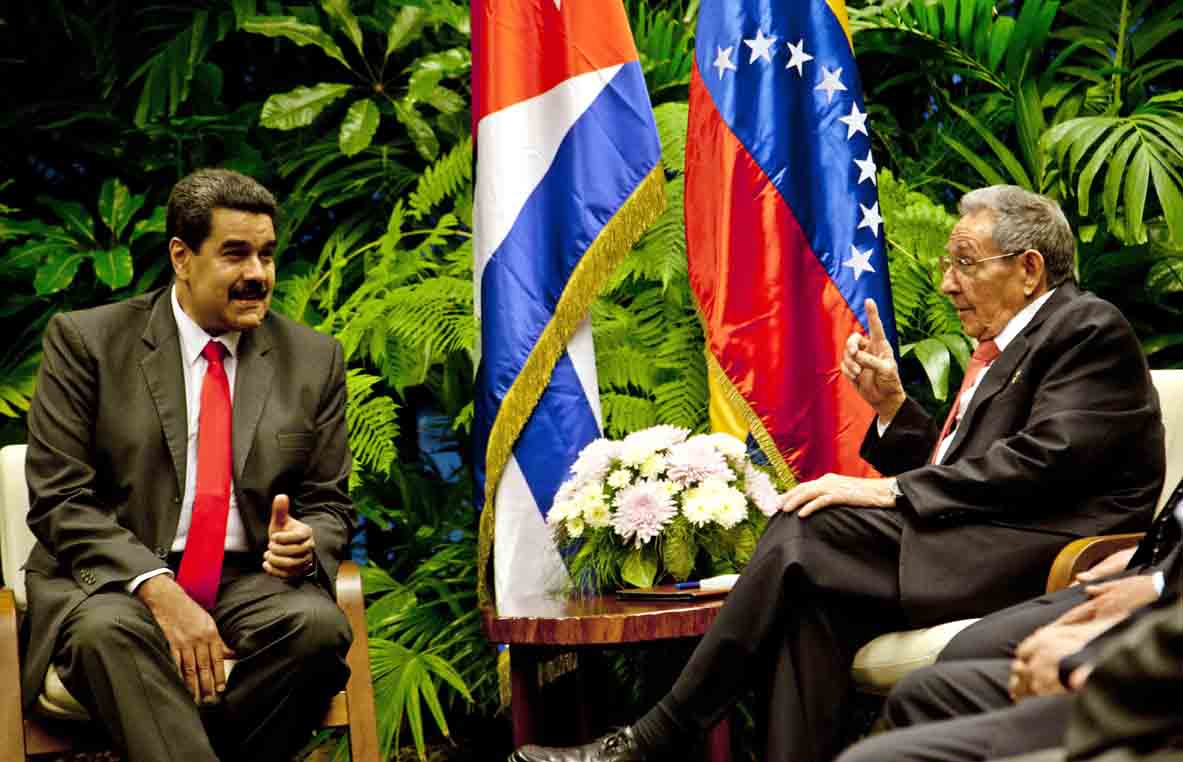 Recibió Raúl al Presidente Nicolás Maduro Moros Recibió Raúl al Presidente Nicolás Maduro Moros