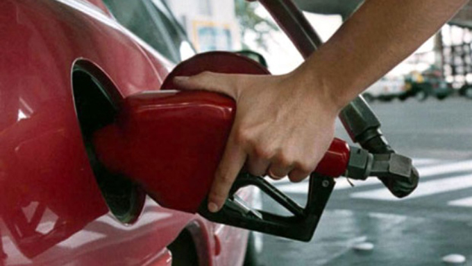 Combustibles en Argentina suben de precio por cuarta vez este año