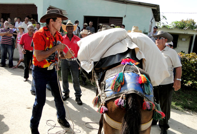 Comenzará Encuentro Nacional de Arrieros en serranía de Granma Comenzará Encuentro Nacional de Arrieros en serranía de Granma