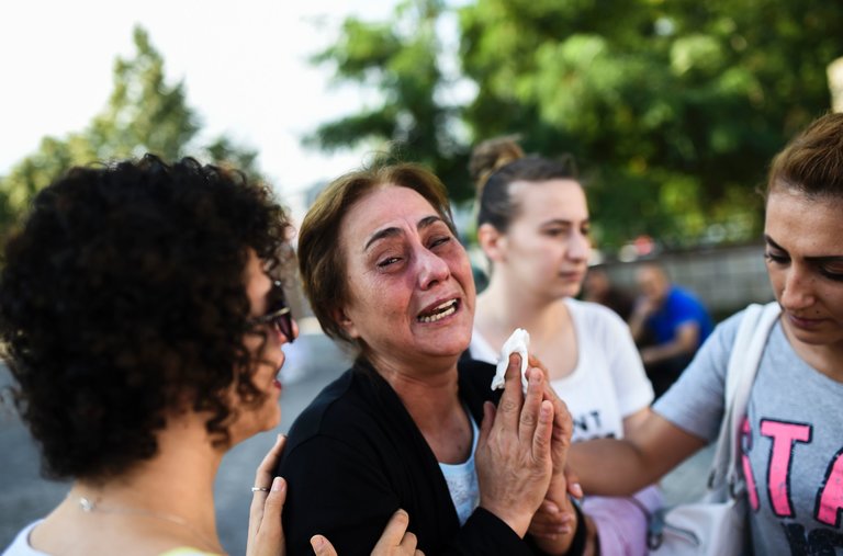 Asciende a 41 muertos y 239 heridos el saldo del atentado en Aeropuerto de Turquía Asciende a 41 muertos y 239 heridos el saldo del atentado en Aeropuerto de Turquía