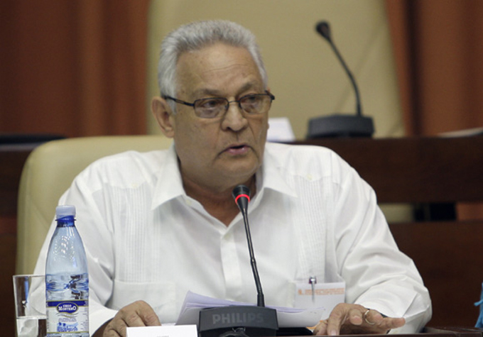 Insiste Ministro de Educación Superior en la formación integral Insiste Ministro de Educación Superior en la formación integral
