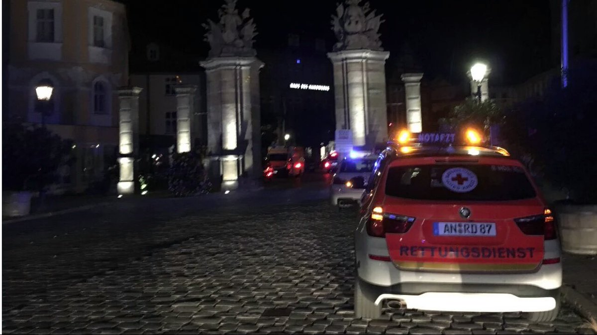 Un muerto y 12 heridos en una explosión en un restaurante en Alemania Un muerto y 12 heridos en una explosión en un restaurante en Alemania