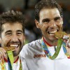 Descubre por qué los atletas muerden sus medallas