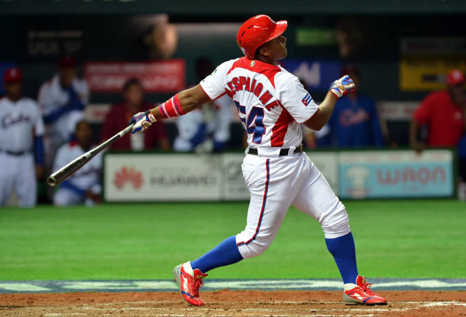 Despaigne, entre jonrones y reconocimientos Despaigne, entre jonrones y reconocimientos