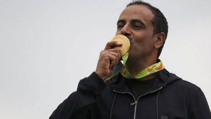 Fehaid Al-Deehani, primer campeón olímpico independiente