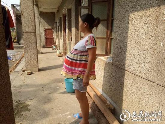 Una mujer china bate el récord mundial con su embarazo de 17 meses