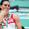 La bicampeona olímpica Yelena Isinbáyeva realiza el último salto con pértiga de su carrera (+video)