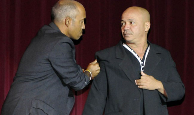 Actúa dúo humorístico Fonoceniz en cines de Granma Actúa dúo humorístico Fonoceniz en cines de Granma