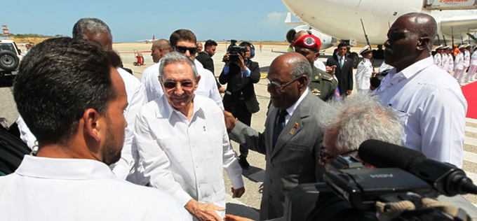 Arriba presidente de Cuba Raúl Castro a Isla Margarita para asistir a la Cumbre MNOAL (+ video) Arriba presidente de Cuba Raúl Castro a Isla Margarita para asistir a la Cumbre MNOAL (+ video)