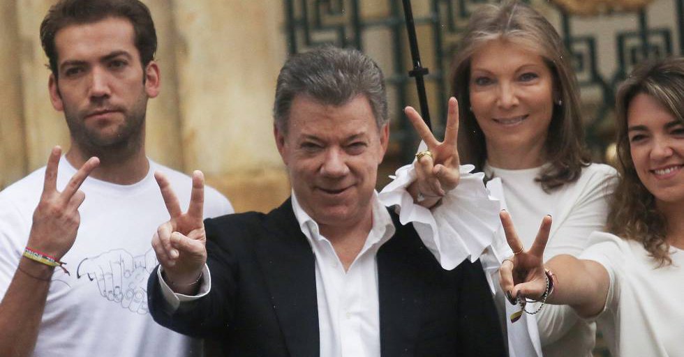Juan Manuel Santos recibe el Premio Nobel de la Paz 2016 (+ video) Juan Manuel Santos recibe el Premio Nobel de la Paz 2016 (+ video)
