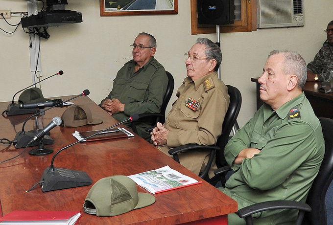 Recorrió Raúl áreas de interés en Santiago
