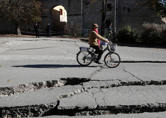 Terremoto de hoy es el mayor en Italia en los últimos 36 años (+ fotos) Terremoto de hoy es el mayor en Italia en los últimos 36 años (+ fotos)