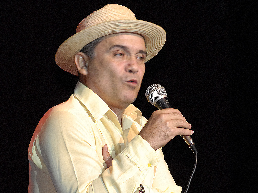 Continúan en el teatro Bayamo presentaciones del Humoráculo 2016
