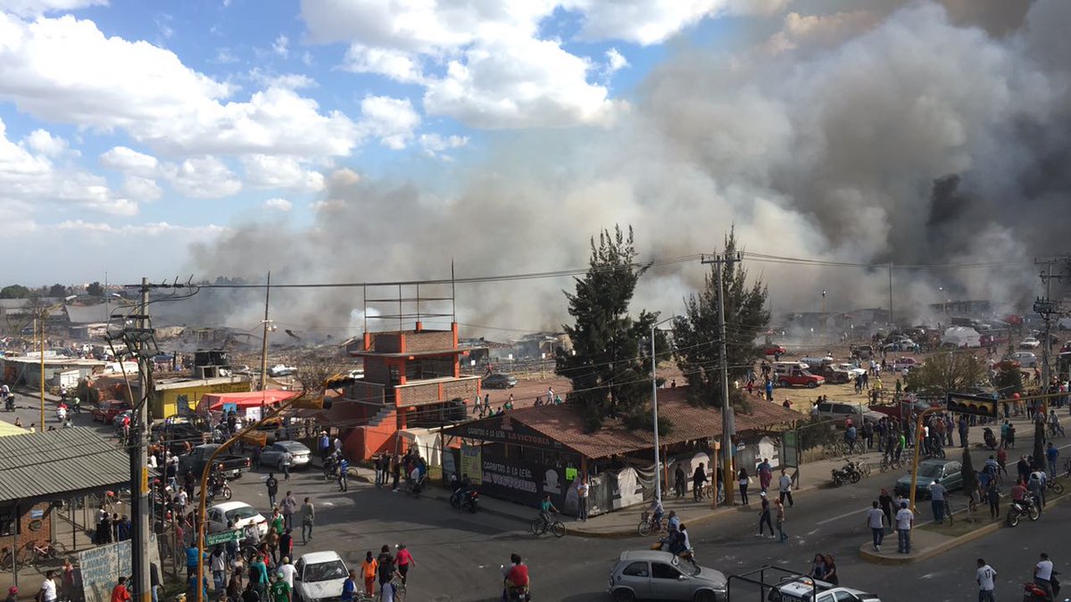 Explosiones en mercado de pirotecnia México dejan al menos 27 muertos y decenas de heridos (+fotos y videos) Explosiones en mercado de pirotecnia México dejan al menos 27 muertos y decenas de heridos (+fotos y videos)