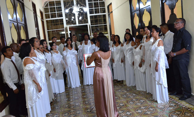 Concierto único, por el aniversario 55 del Coro profesional de Bayamo