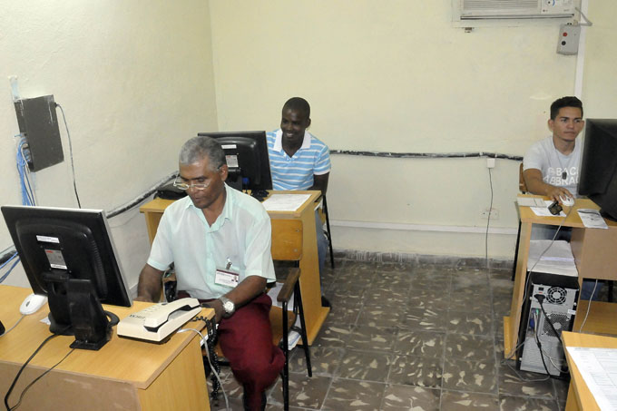 Granma acometerá nuevos proyectos informáticos Granma acometerá nuevos proyectos informáticos