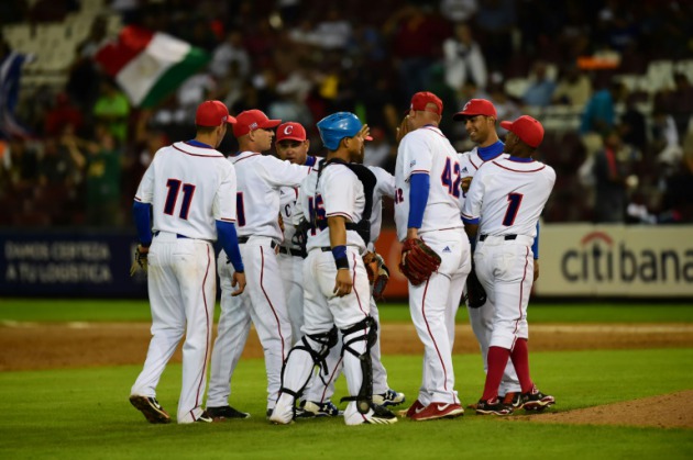 Alazanes se aseguraron en semifinal de Serie del Caribe (+ fotos y videos) Alazanes se aseguraron en semifinal de Serie del Caribe (+ fotos y videos)