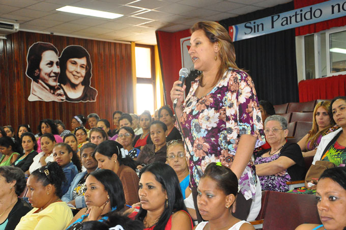 Resumen labor de las Casas de Orientación a la Mujer en 2016