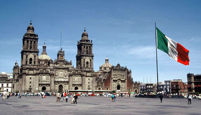 Capital mexicana se hunde por sobreexplotación de manto acuífero Capital mexicana se hunde por sobreexplotación de manto acuífero