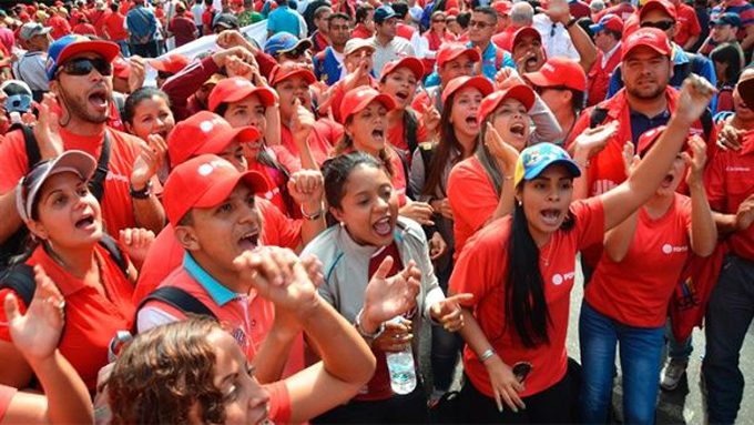 Juventud revolucionaria marcha en Venezuela por la paz y contra la violencia Juventud revolucionaria marcha en Venezuela por la paz y contra la violencia